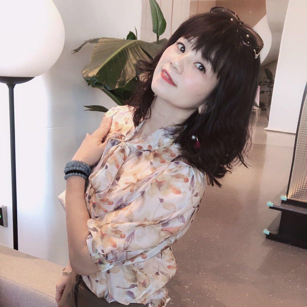 楚英高端服饰
