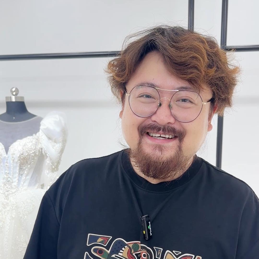 猫渣渣的婚纱店-西安惟傲婚纱
