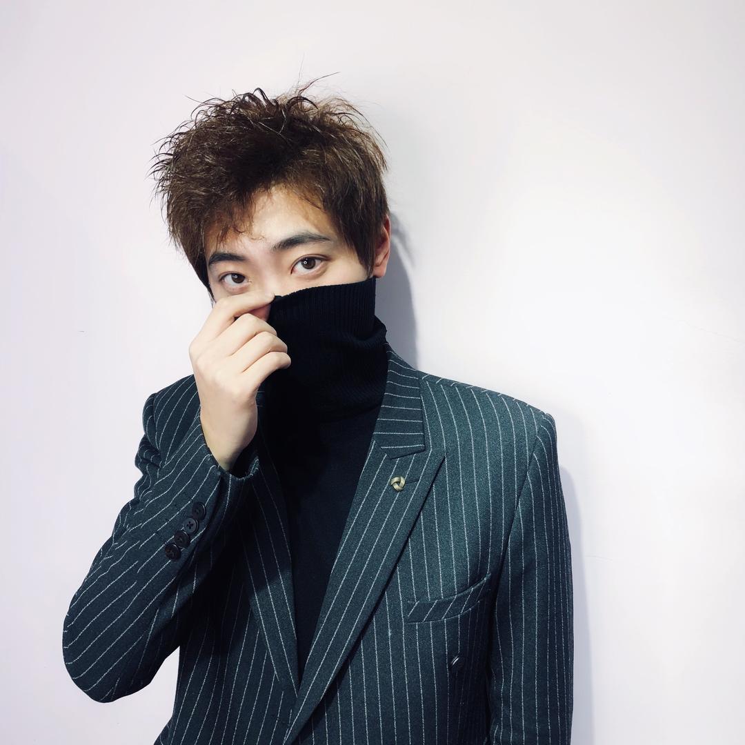 八条丽塔造型·烫染·接发(依云谷店)