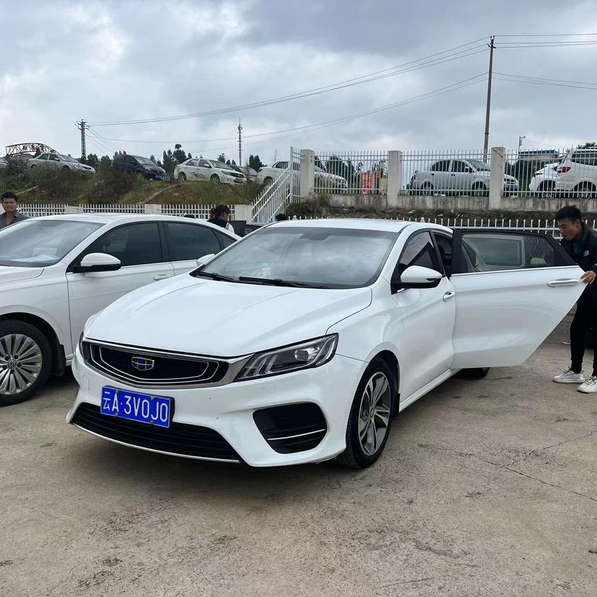 腾冲鸿博商贸二手车。租车