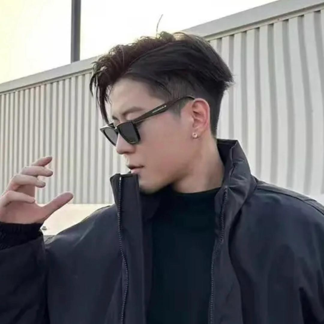 瞬间
