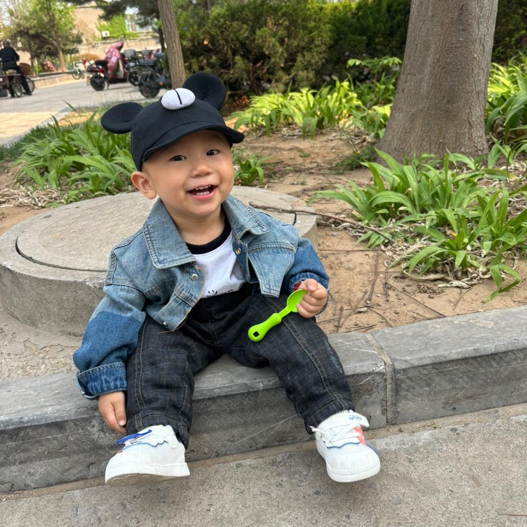 A河北达盈光伏支架辅材批发