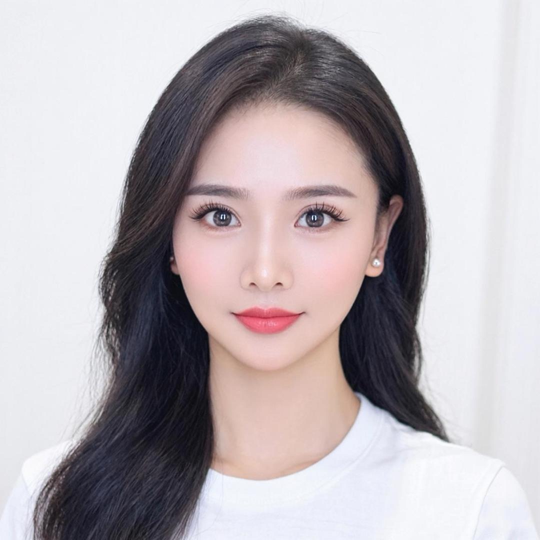 潘薇