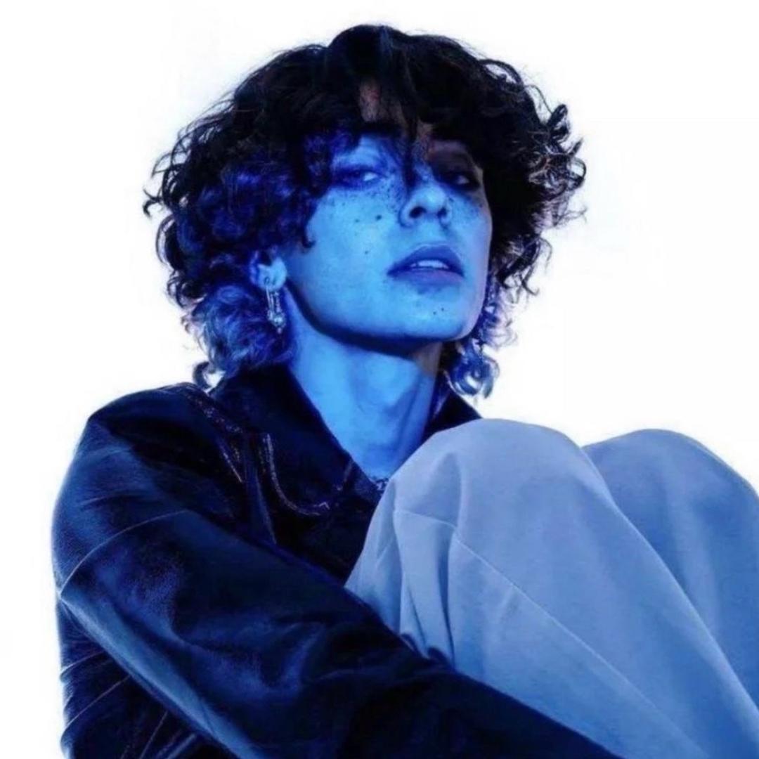 失眠艺术家🧑‍🎨