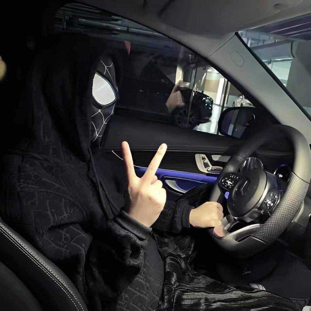 爱搞笑的黄店长(日常号)