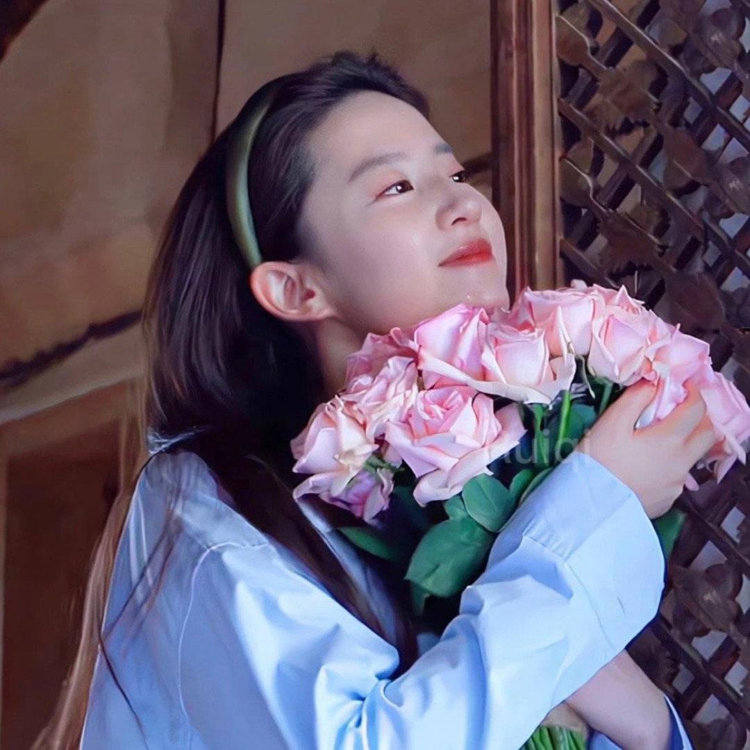 🌈小灰灰吖~