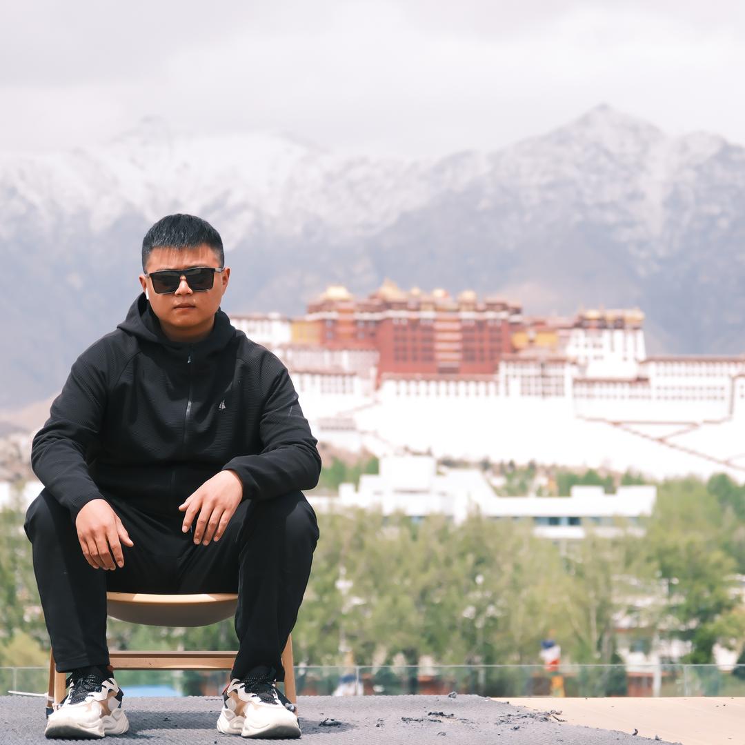 西藏拉萨：窗户制作安装