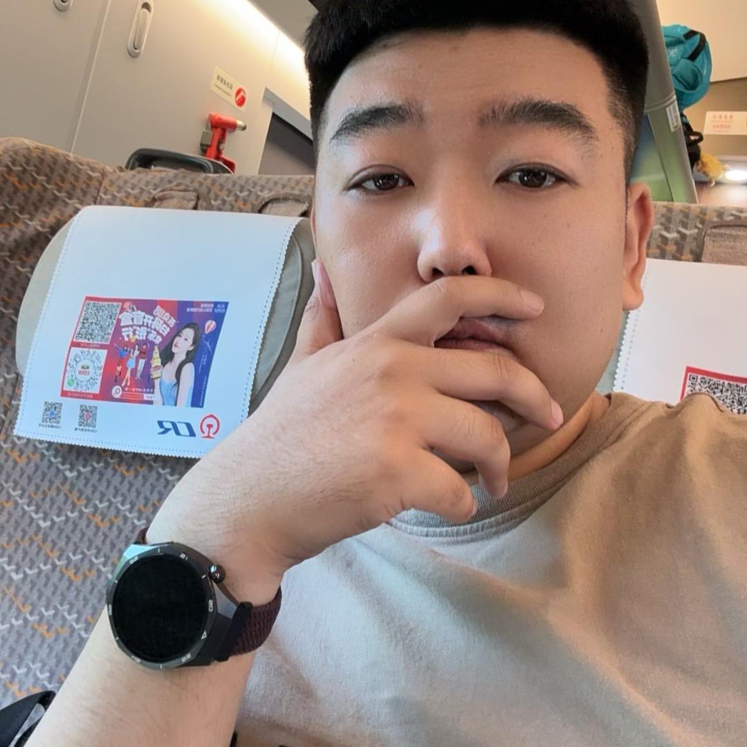 李秋彤💯