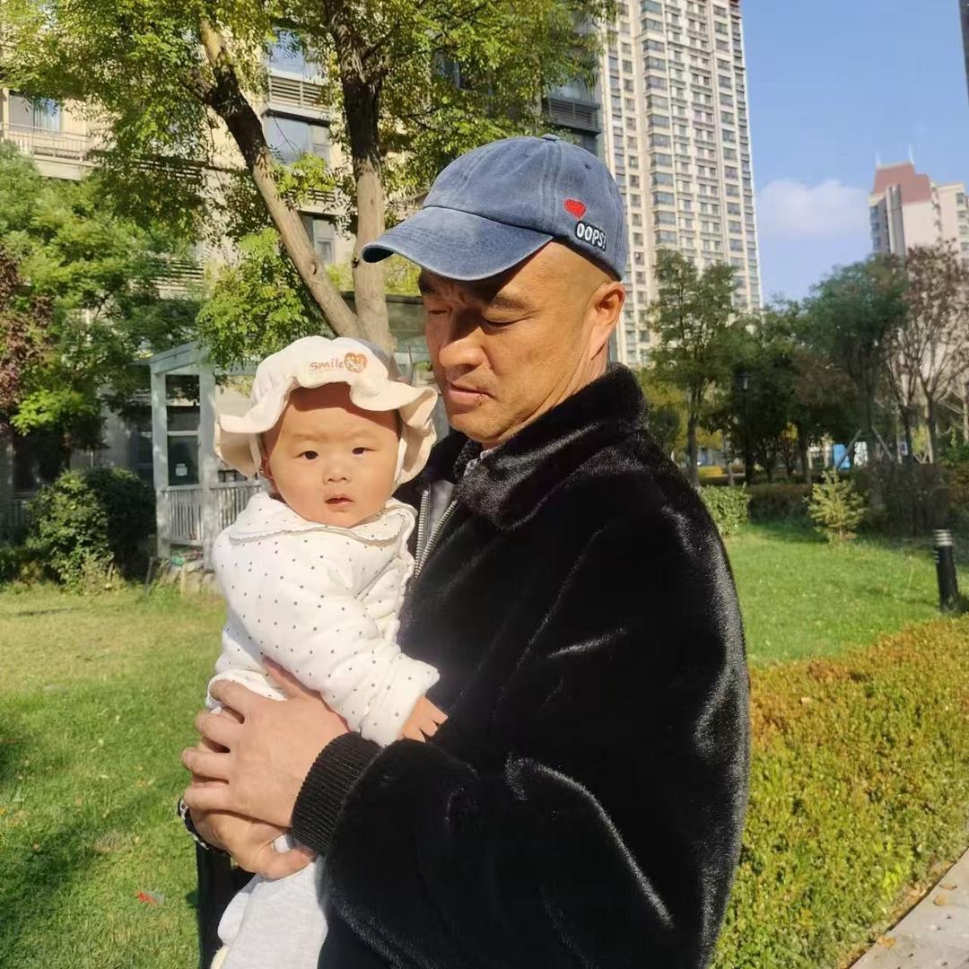金成栋