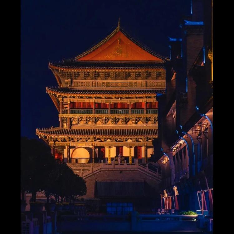 老人爱运动