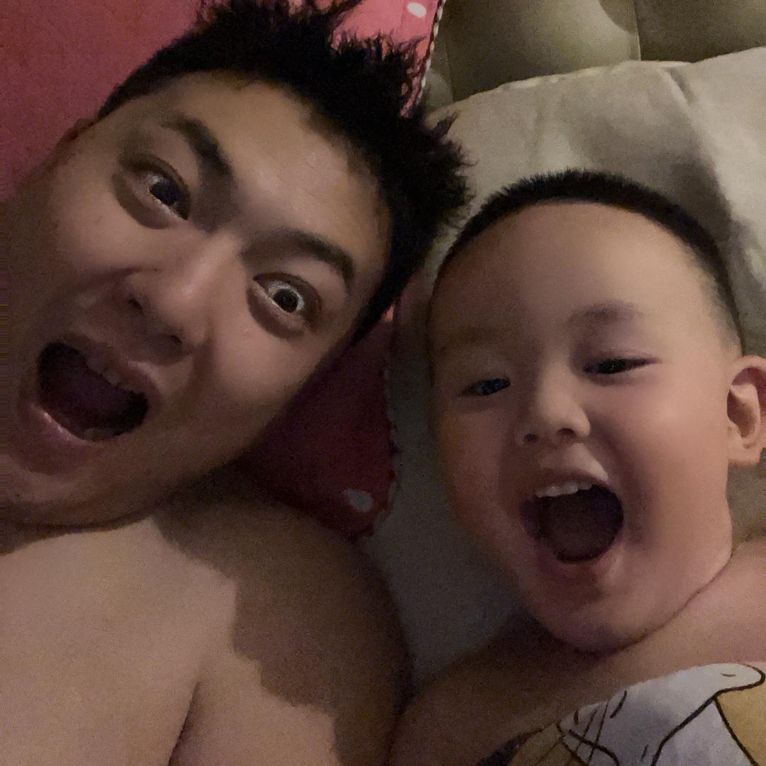 高兴粑粑不高兴