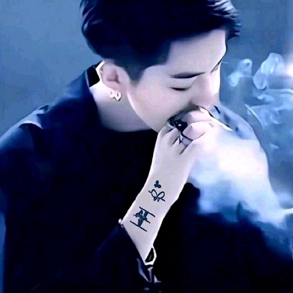 Tloml Swee²º²³⁻¹º⁻¹⁷