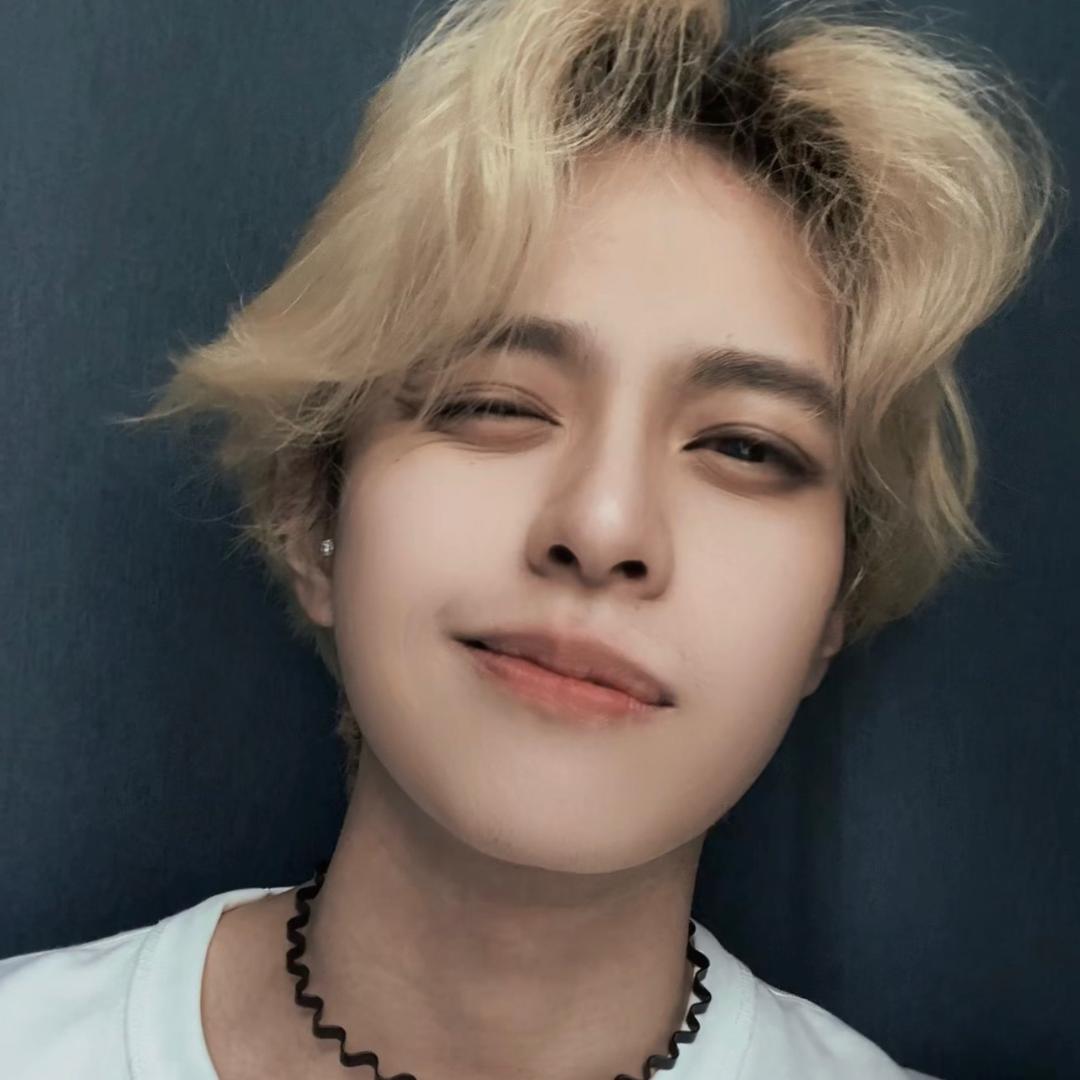 Aaron_小丑