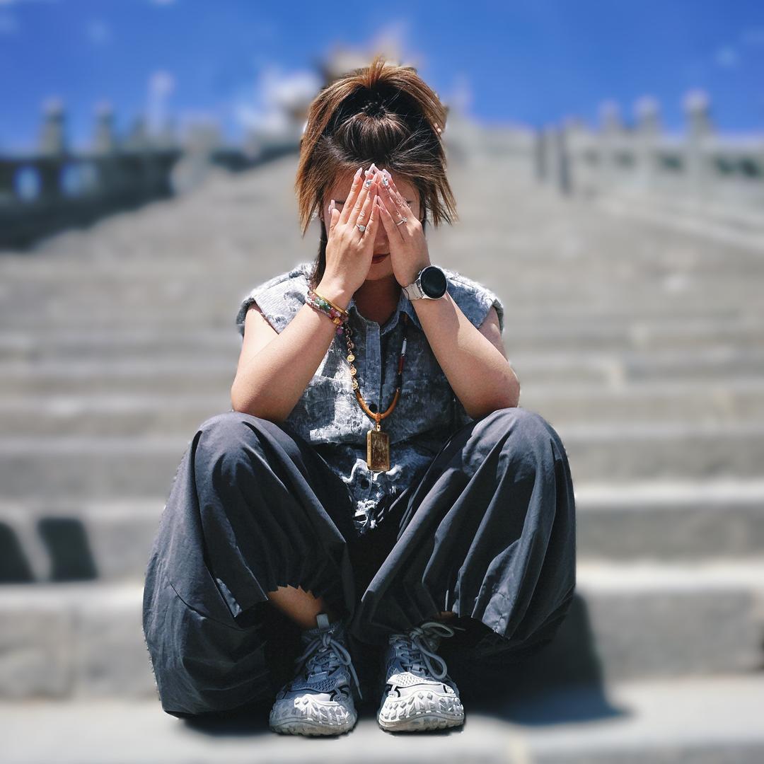 疯娘真疯了、