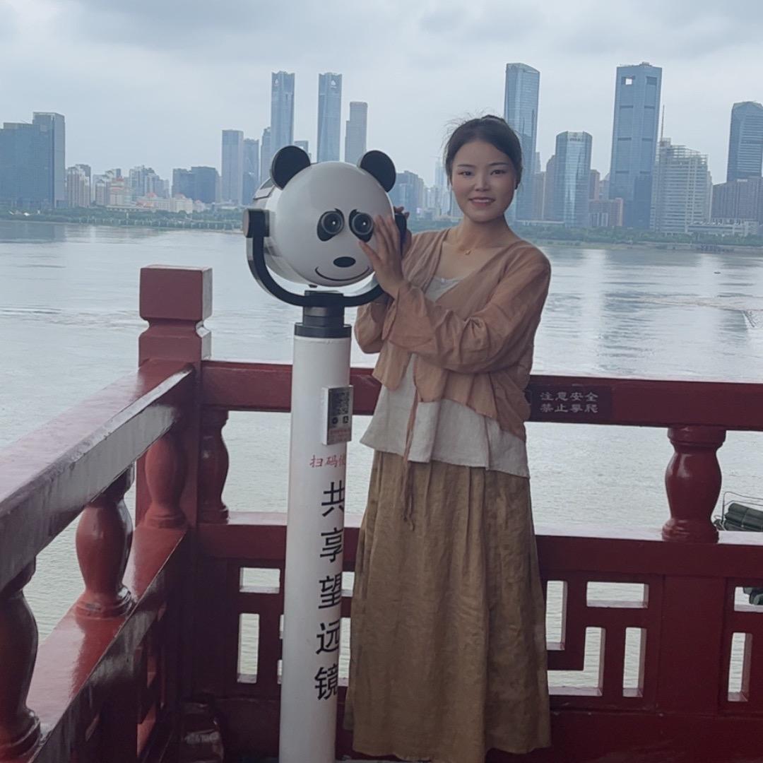 宏村眉子