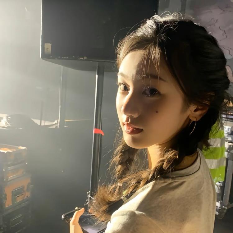 云边有只🐏