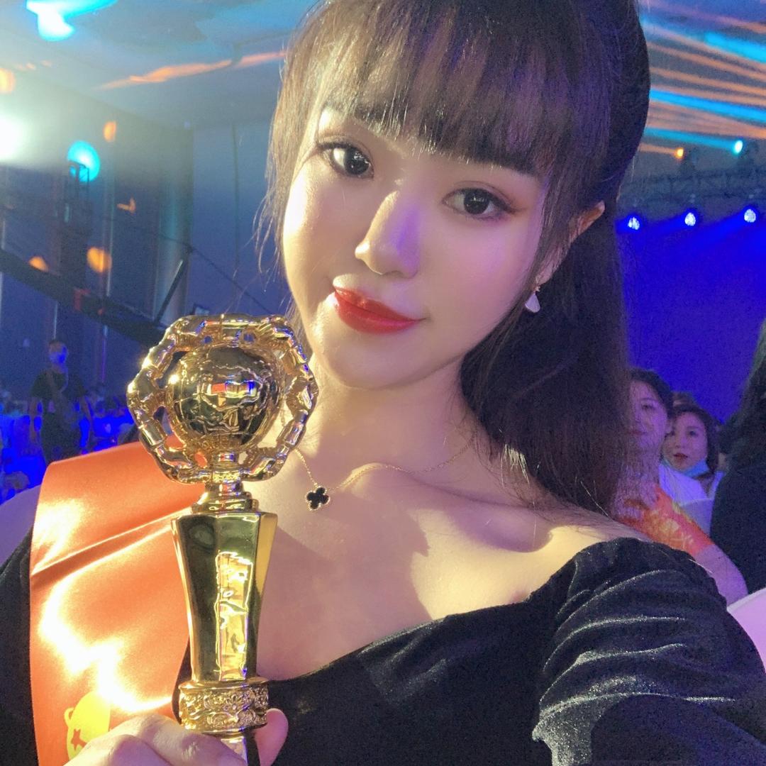 曼曼（哺乳期）