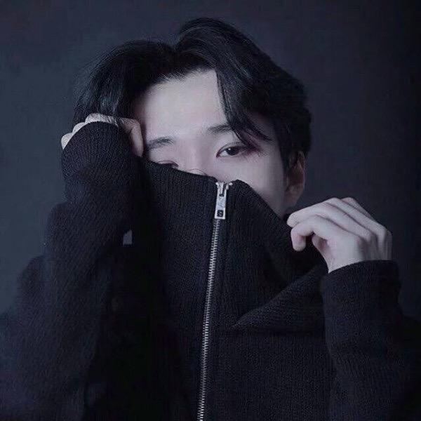 隔壁（小王）
