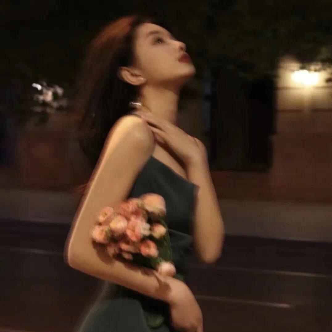 Safia在迪拜
