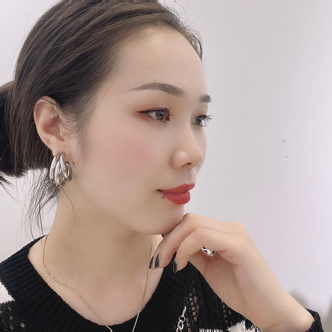 艳丽时尚女装