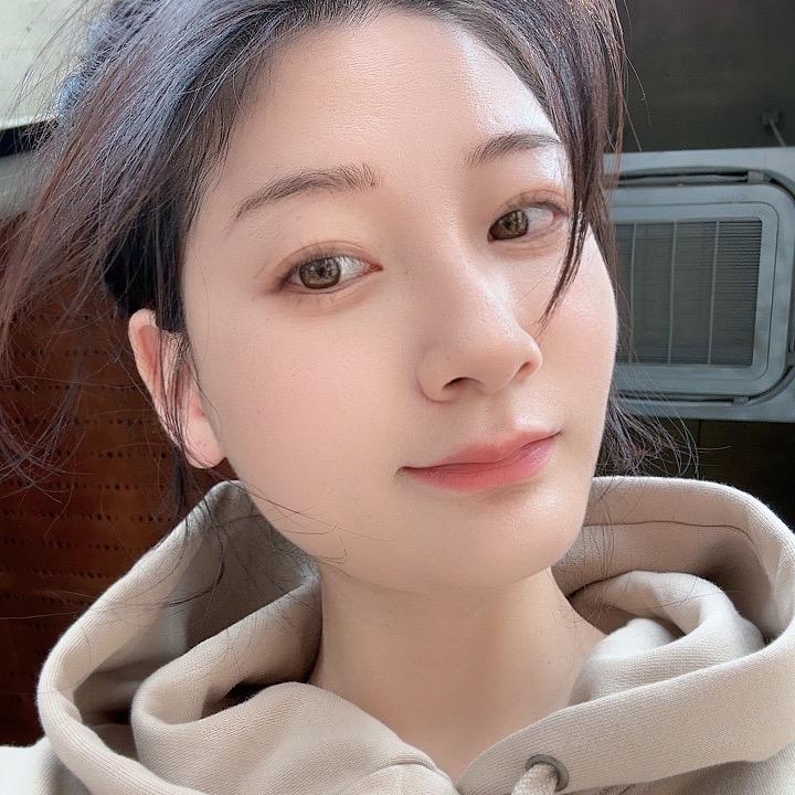 银 基 慧 慧 女 装 批 发