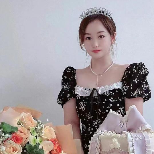 小白兔奶糖🍬