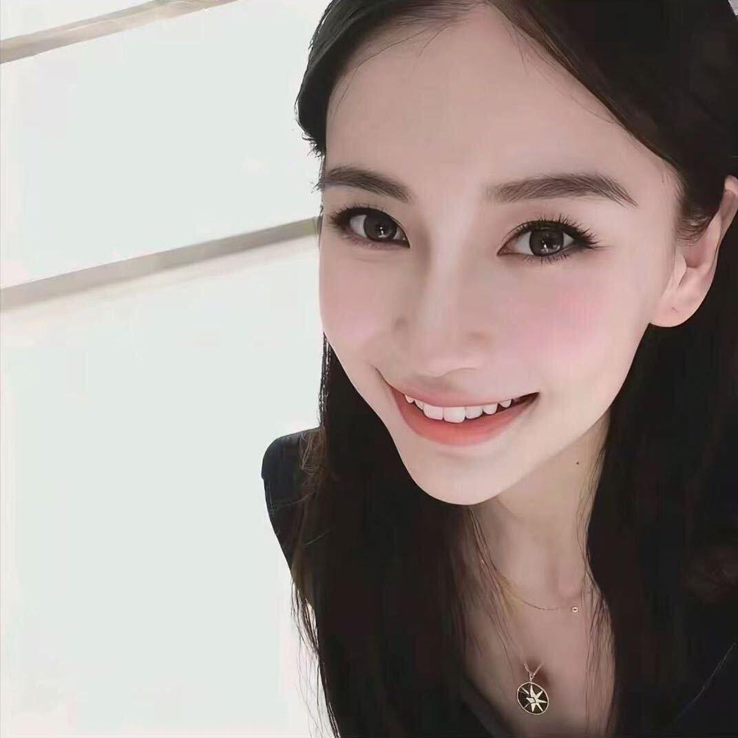 訫