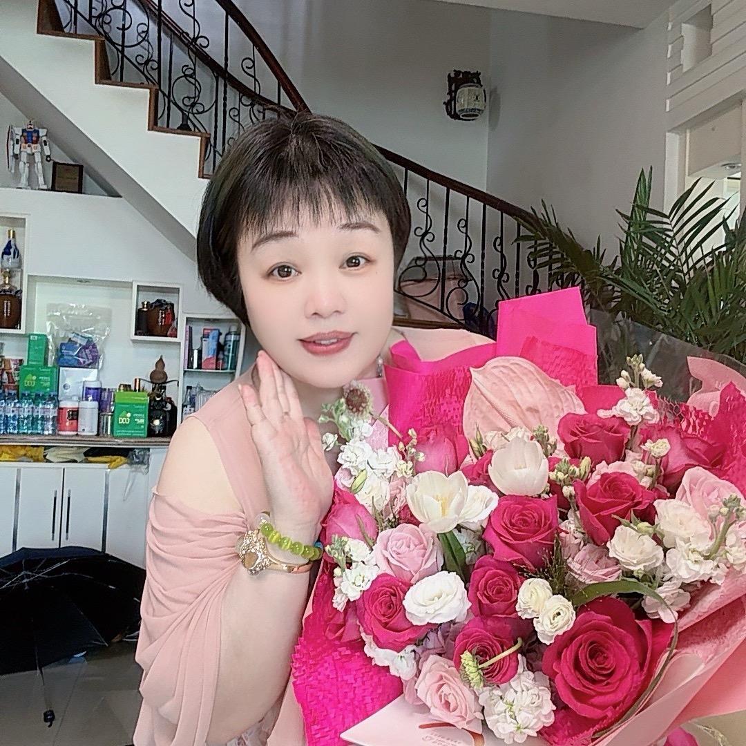 胡玥潼