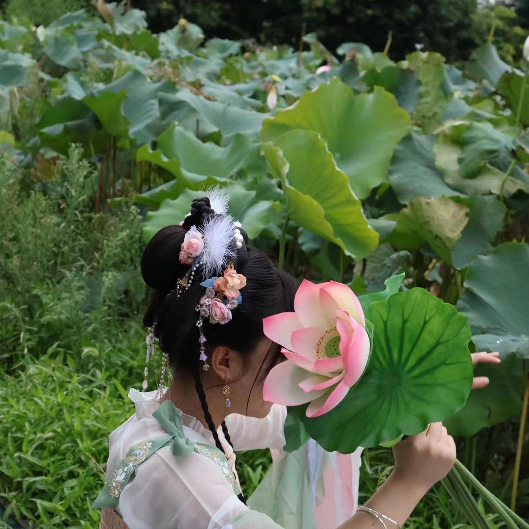 哈哈（接穿戴甲）