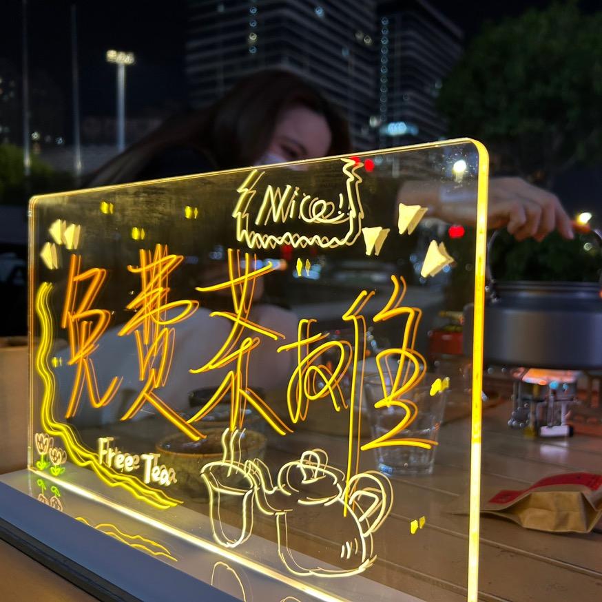 小巷茶摊