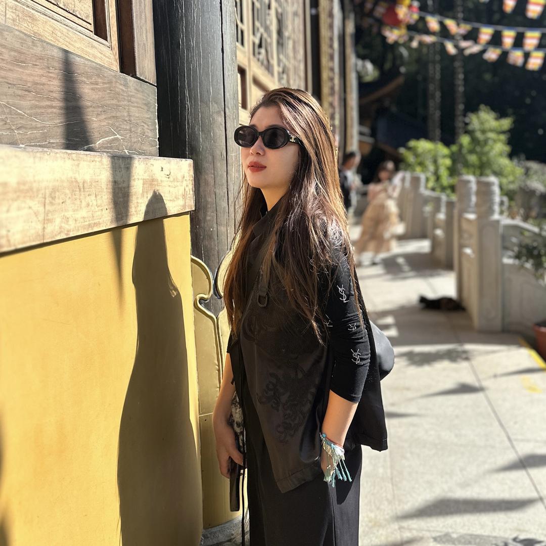 汐汐轻奢大牌女装