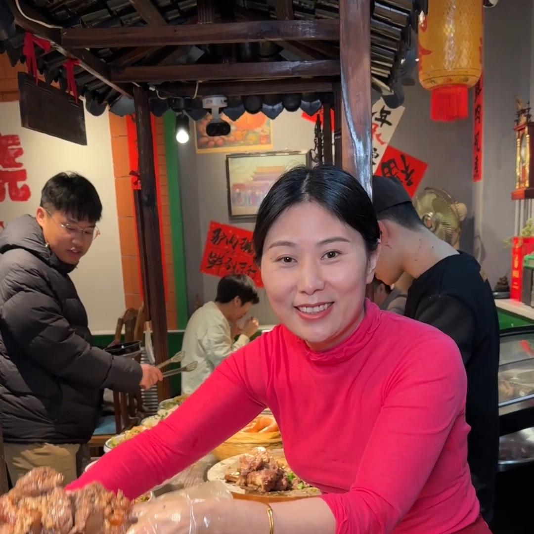 驴老八（驴肉火烧总店）