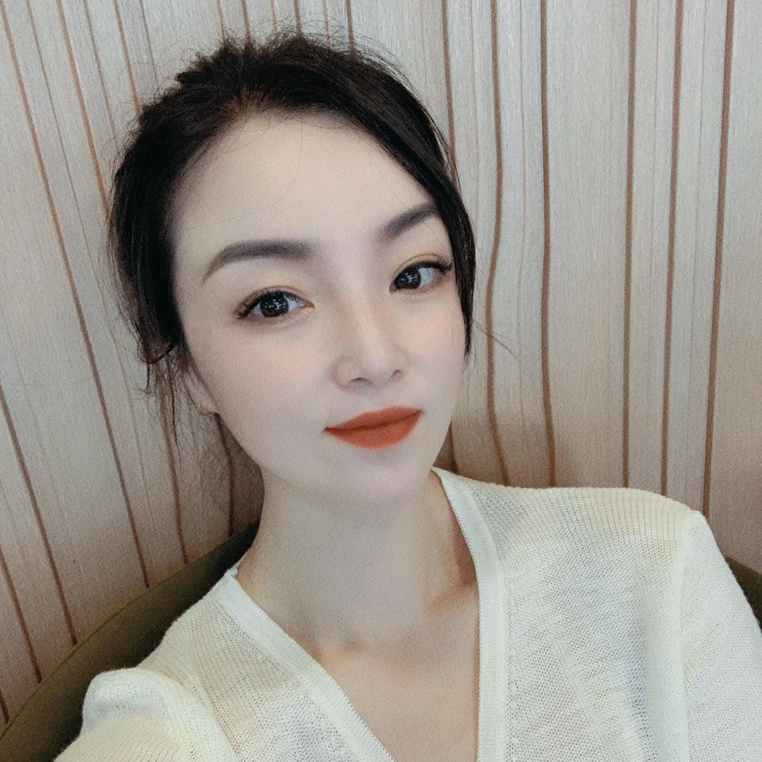 英子