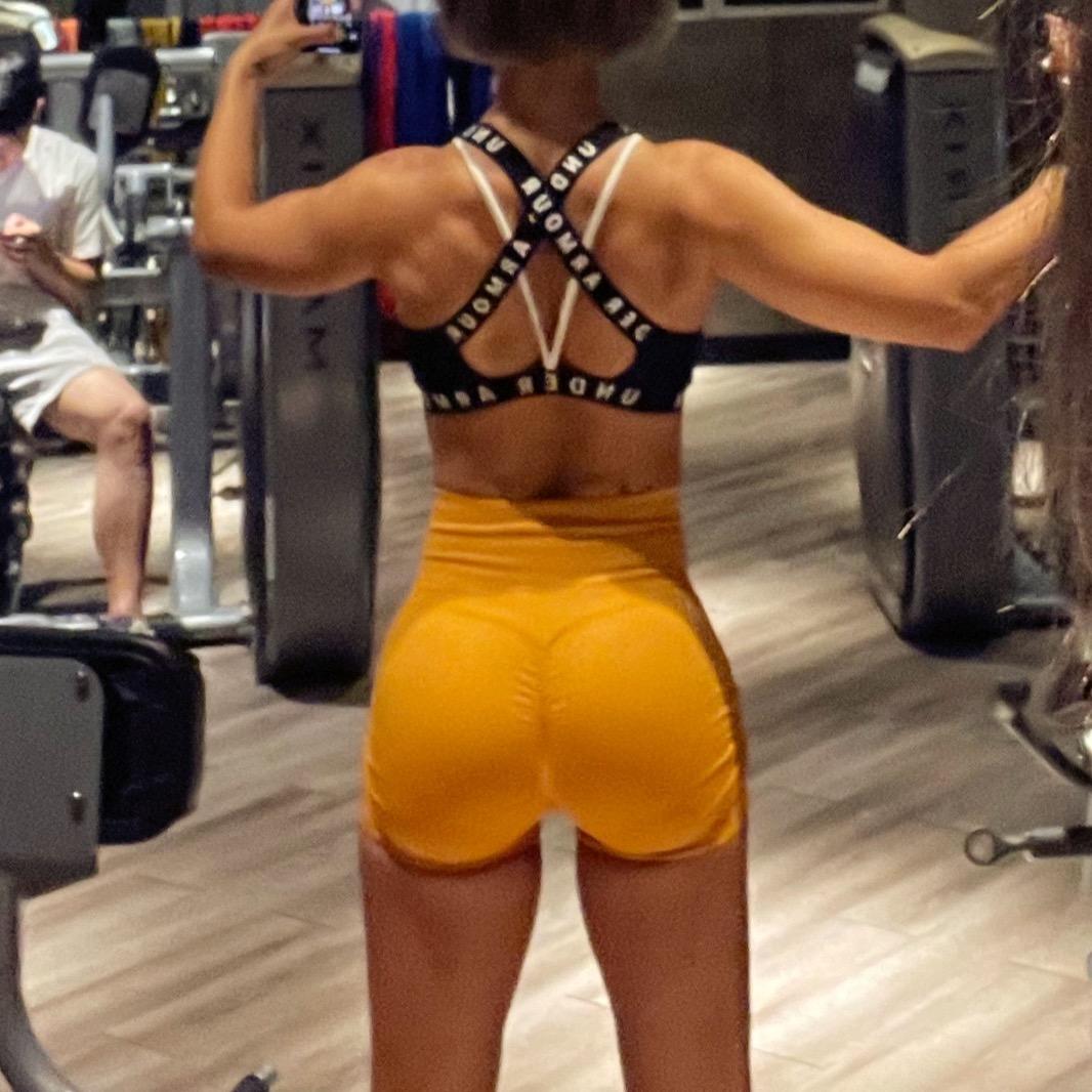 FairyJ自律的健身小姐姐