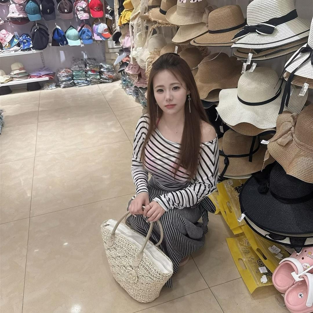一只忧郁的咩咩
