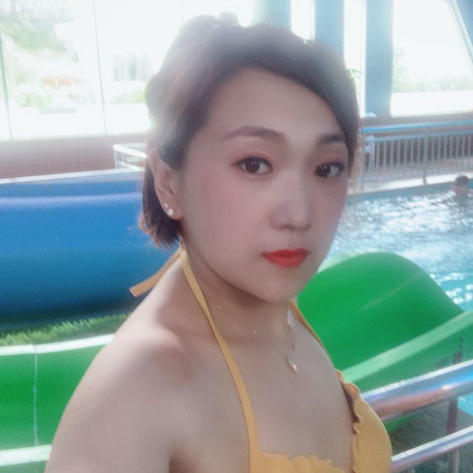 小梁同学👩‍🎓