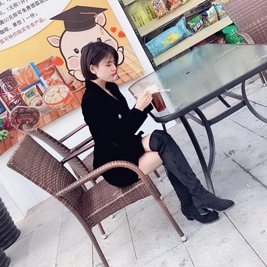 灵儿的家具店