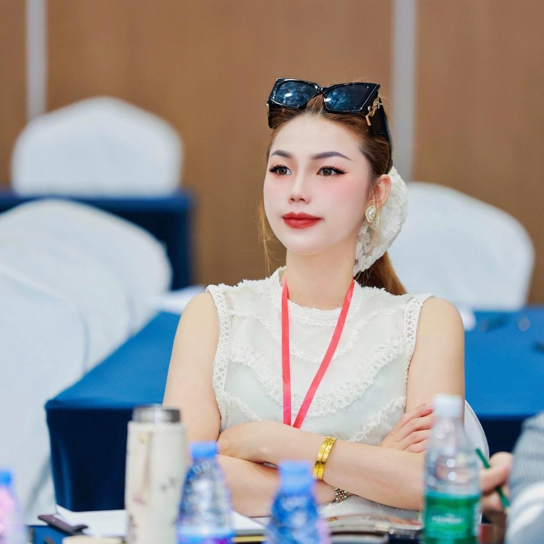 广州市舞艺舞蹈艺术咨询有限公司