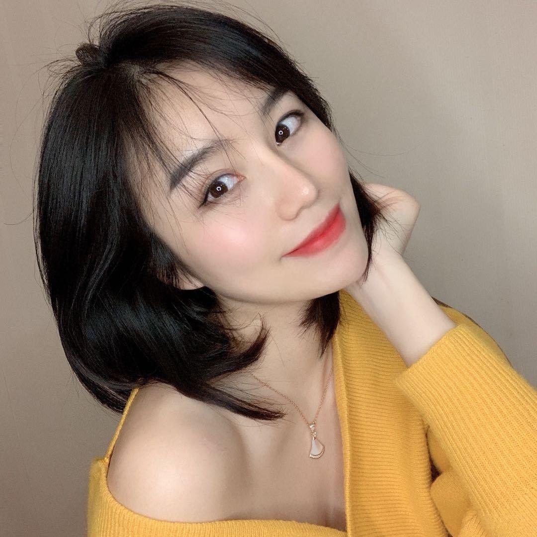 卖衣服的Mandy曼迪