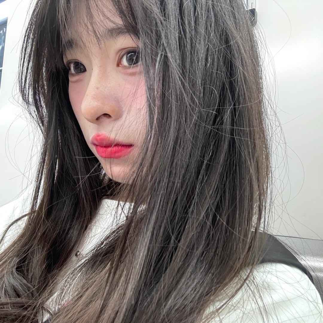 周昕妍.（搬砖版）