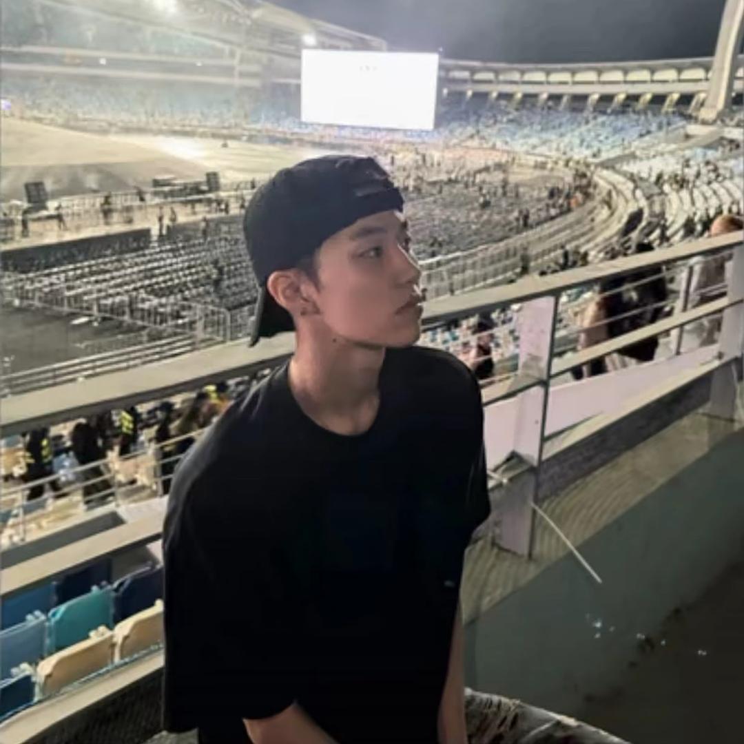 𝟮𝟯𝙞𝙚𝙚∧