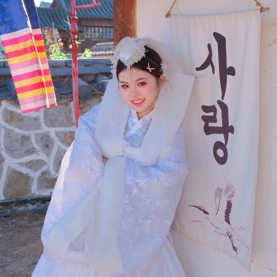 𝒮ℴ𝓃ℊ