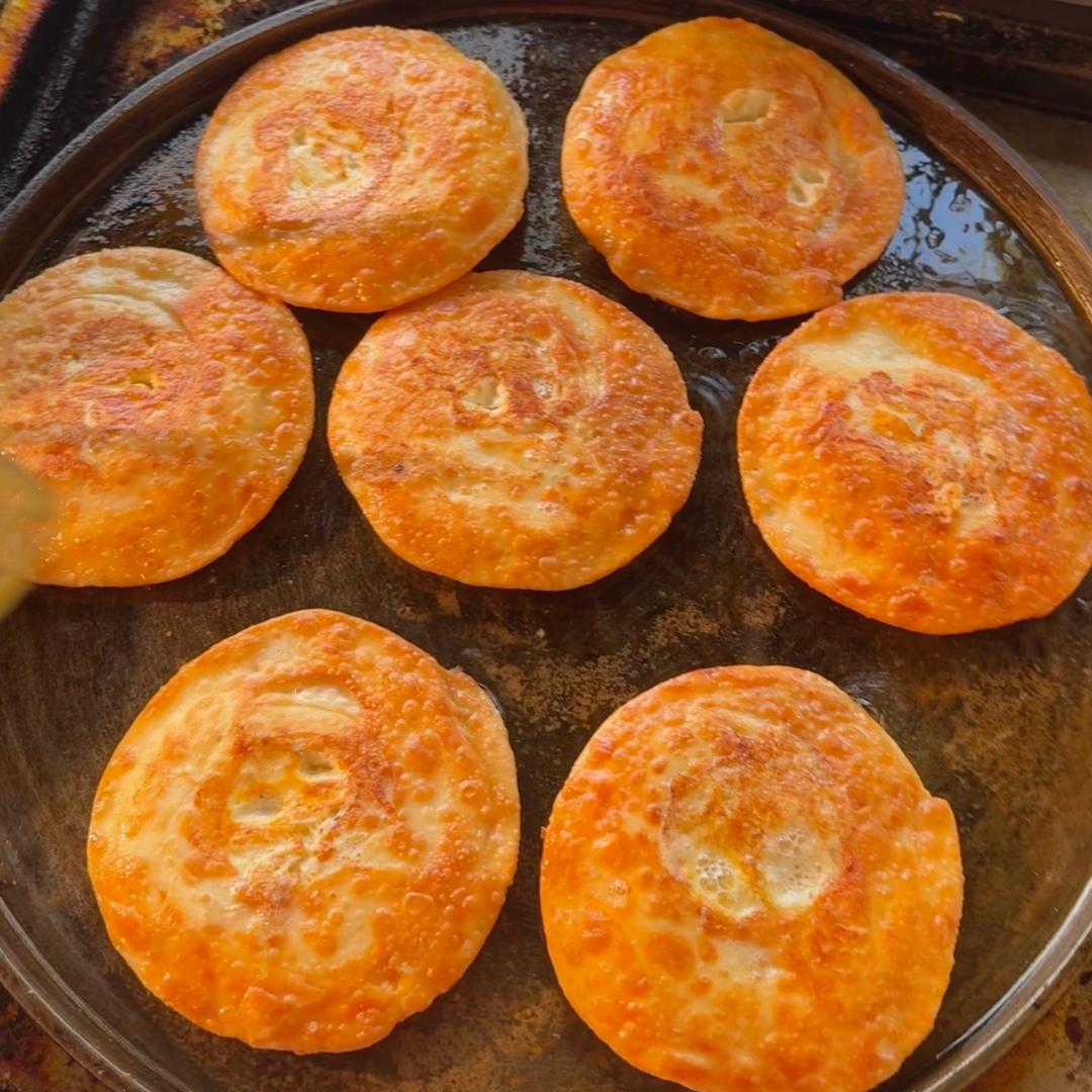 周记烤炉灌饼（创始人）