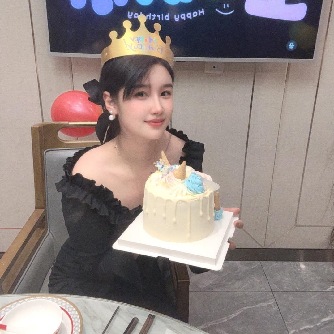 张哇噻💋