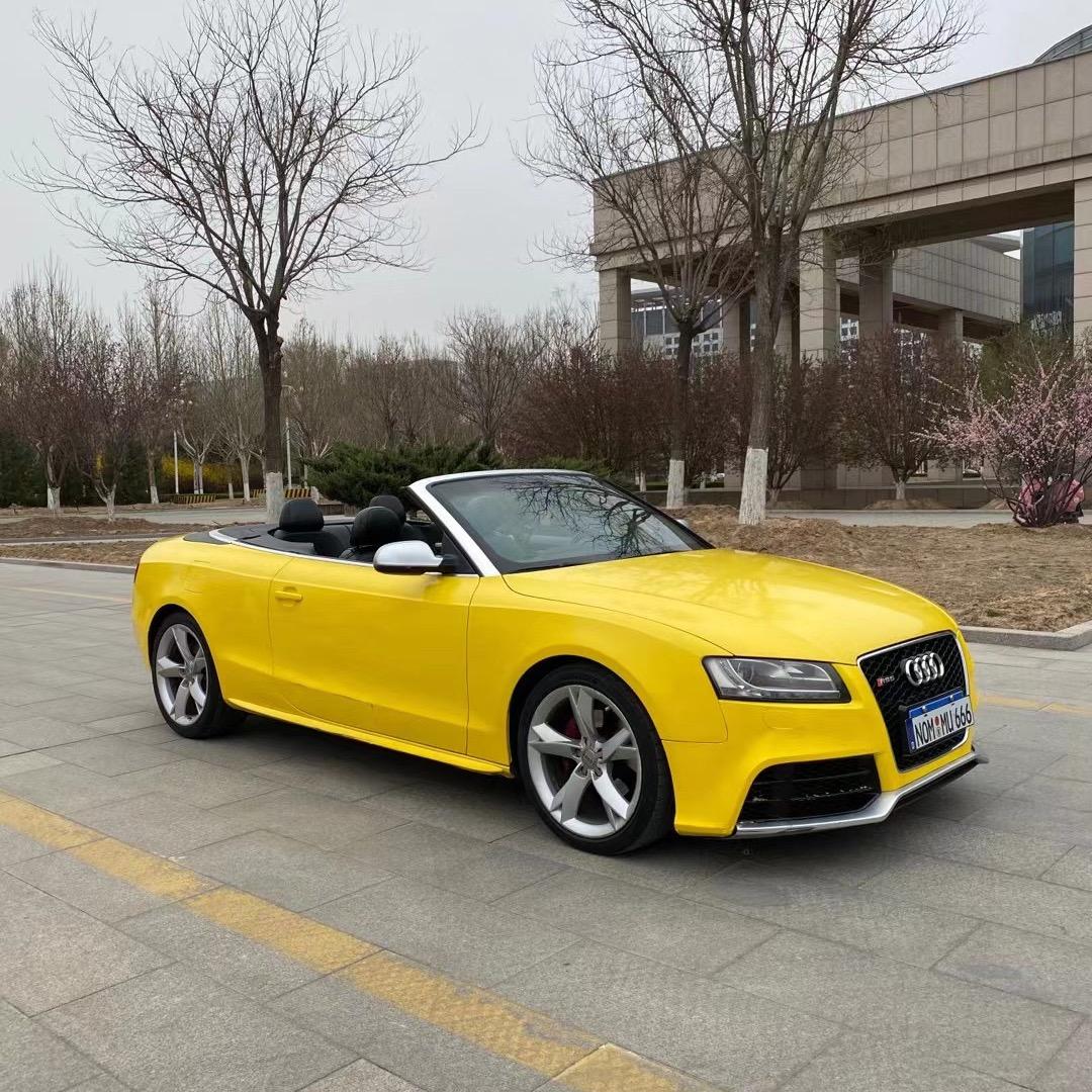 鲨鱼敞篷跑车