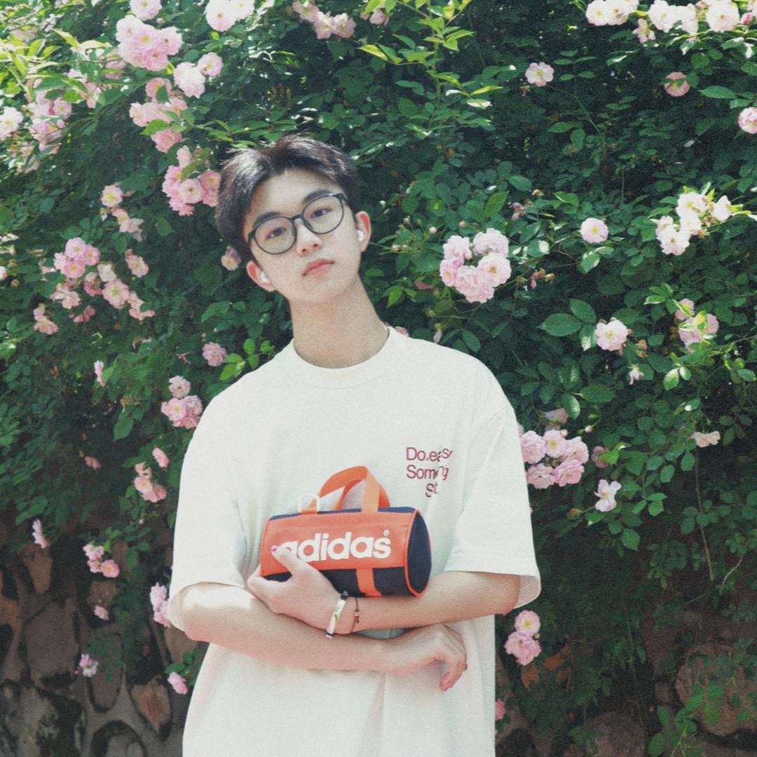 杨阳洋_a