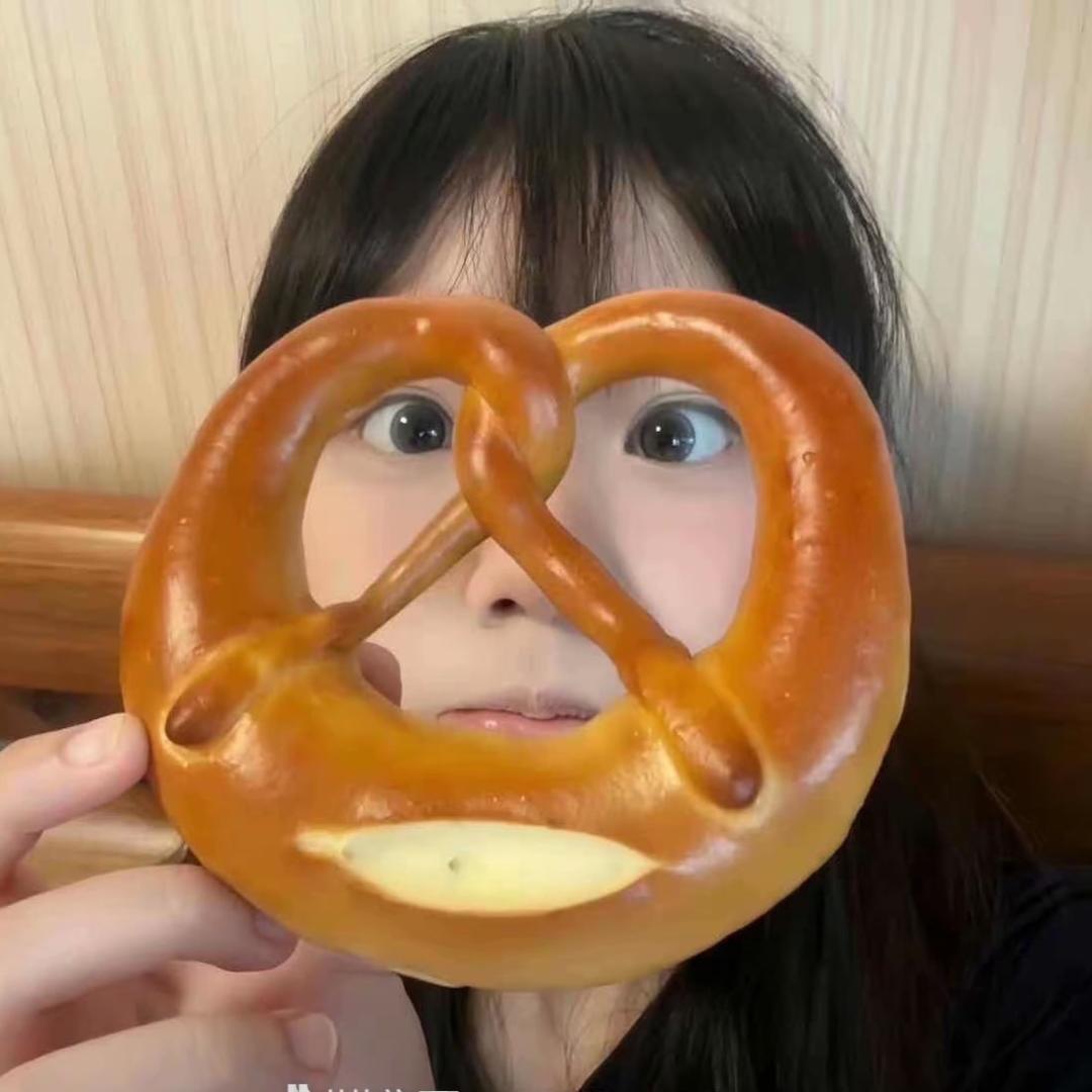 害羞腼腆小女生