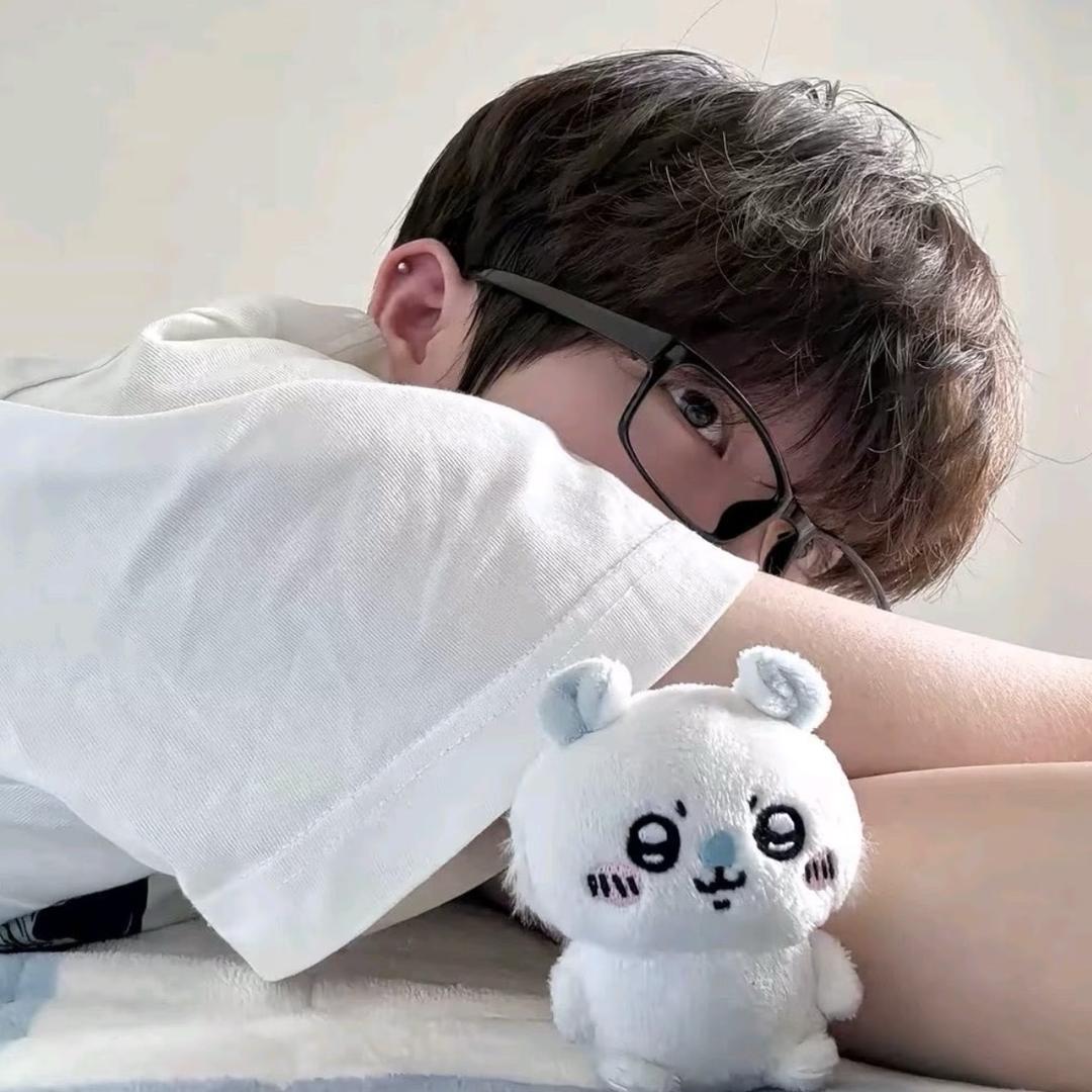 灰色
