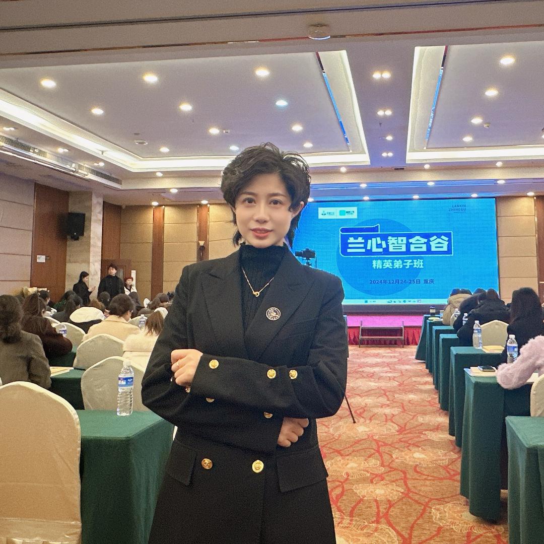 纤丽兰心身材管理-陈姐