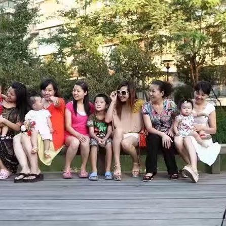 要要女大童